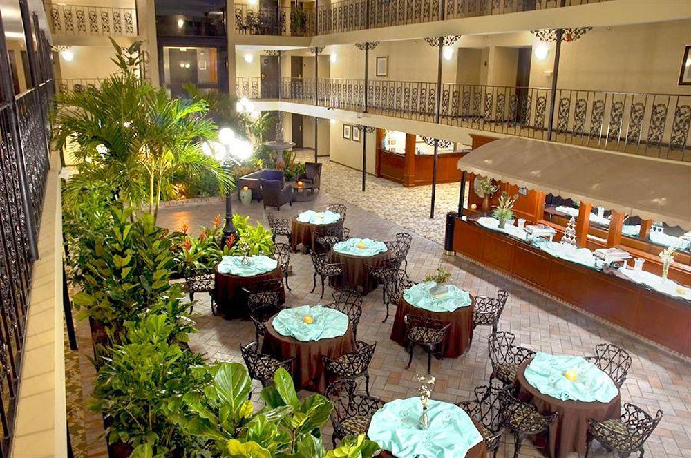 The Burgundy Hotel, Tapestry Collection By Hilton Λιτλ Ροκ Εστιατόριο φωτογραφία